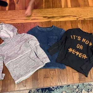 Lot of (3) Long Sleeve Shirts Size 6/7